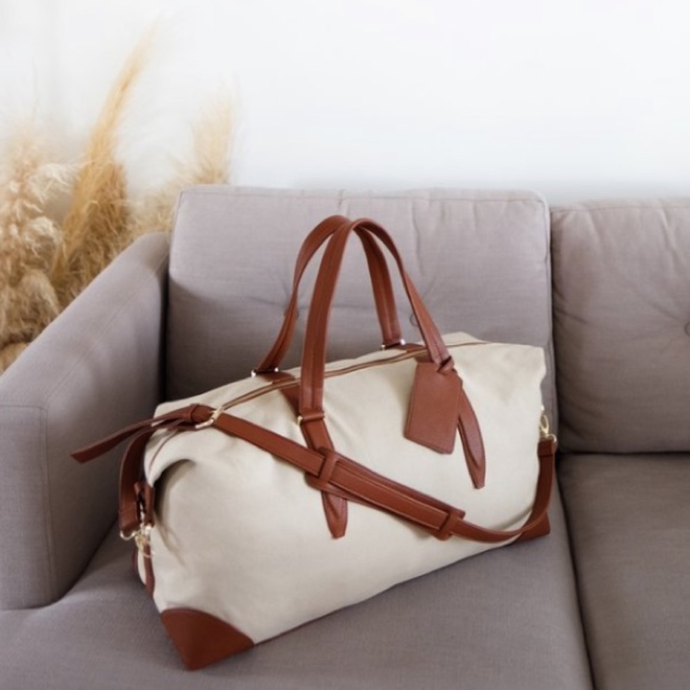 Gorgeous Henny & Lev Vegan Leather Duffel Bag Set